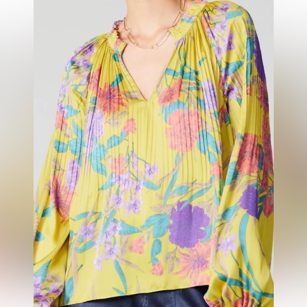 NWT FLORAL PRINT PLEATED BLOUSE Oversized Medium
